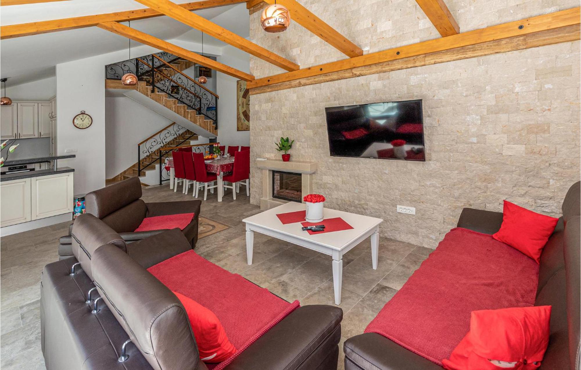 Lovely Home In Klek With House A Panoramic View ภายนอก รูปภาพ